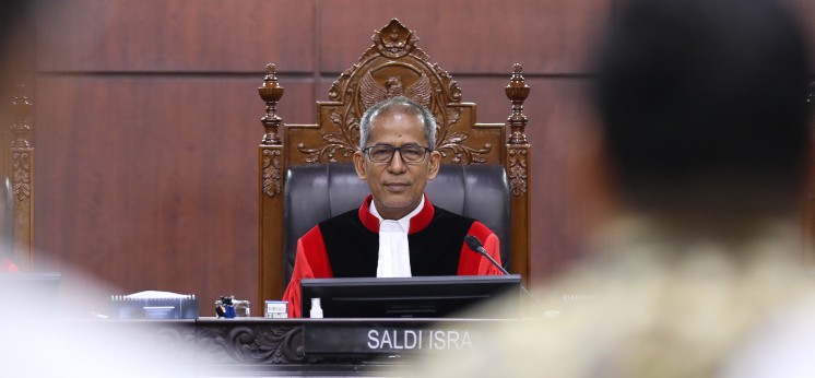 Saldi Isra memimpin persidangan pembuktian pemohon, 30 September 2026.